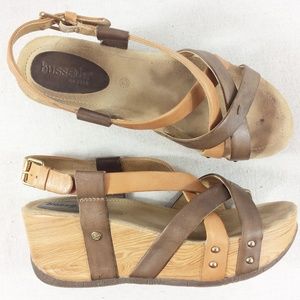 Bussola platform sandals